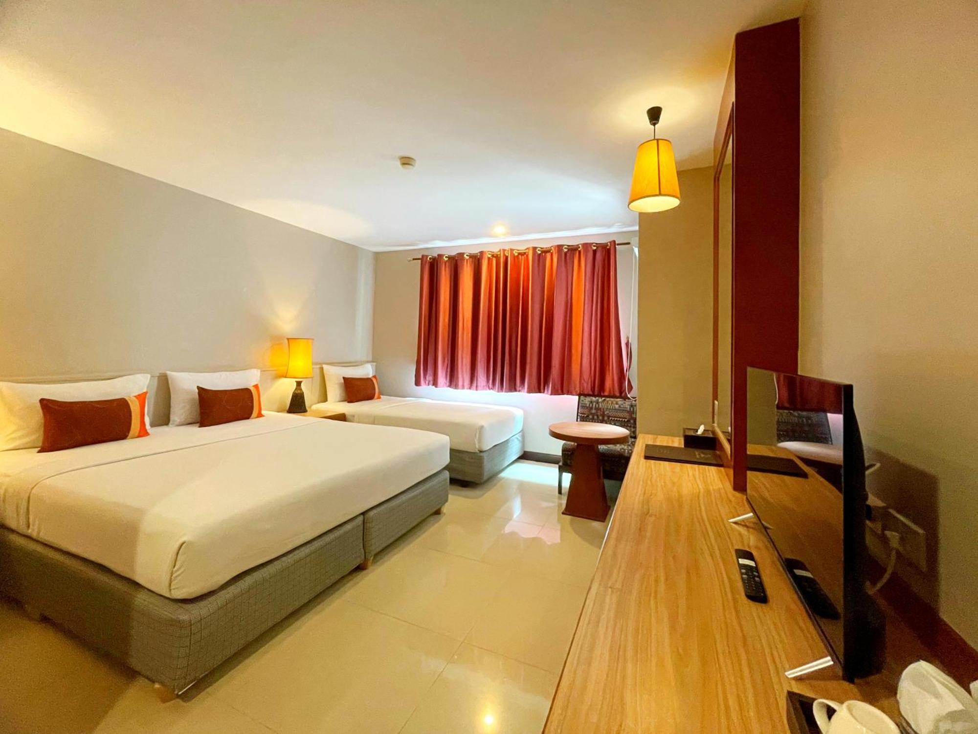Hotel Sabai Sabana Pattaya Esterno foto